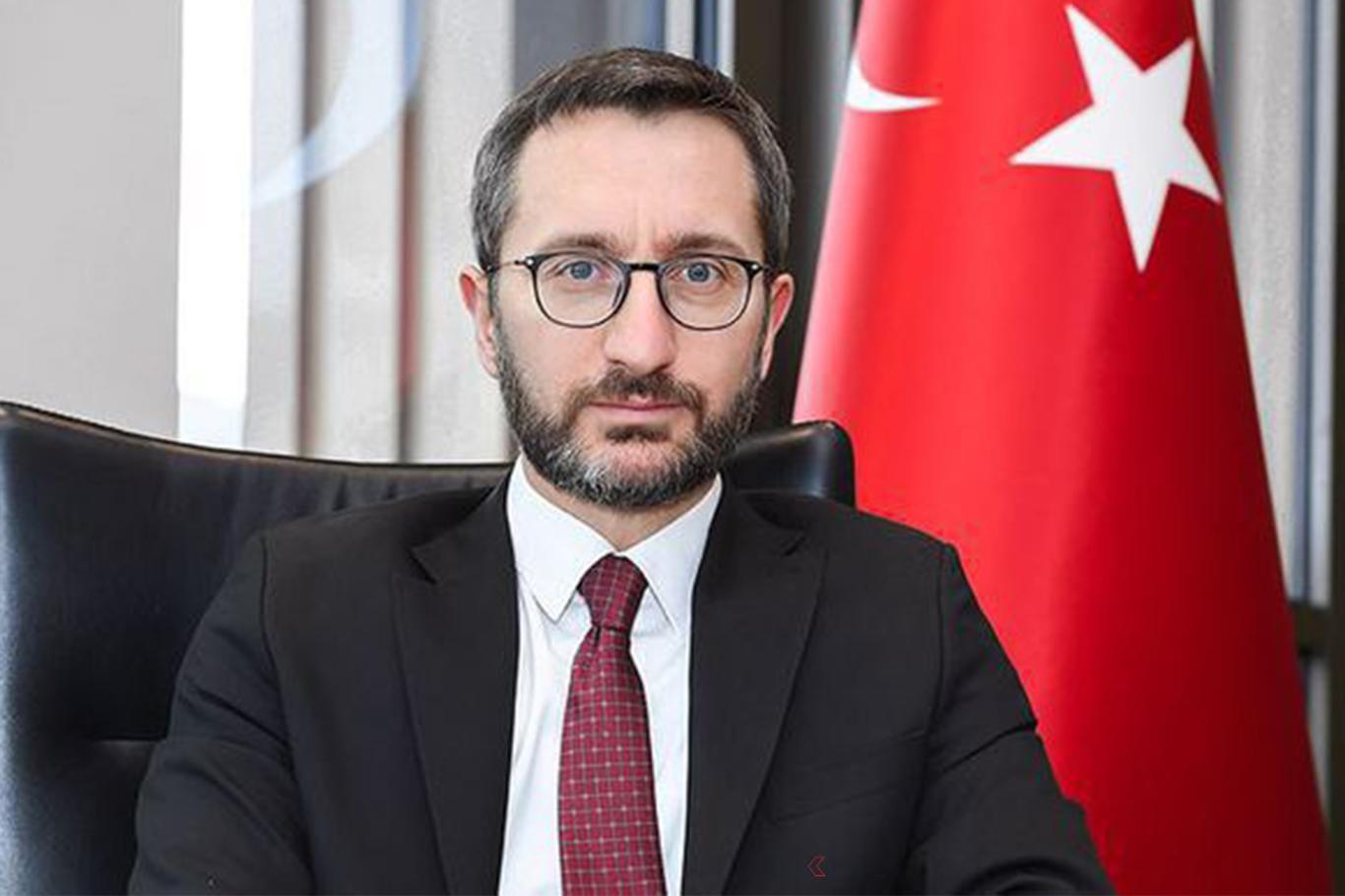 "İstanbul'un İslam şehri olmasına tahammül edemeyenlere inat fetih mübarek olsun" "İstanbul'un İslam şehri olmasına tahammül edemeyenlere inat fetih mübarek olsun"